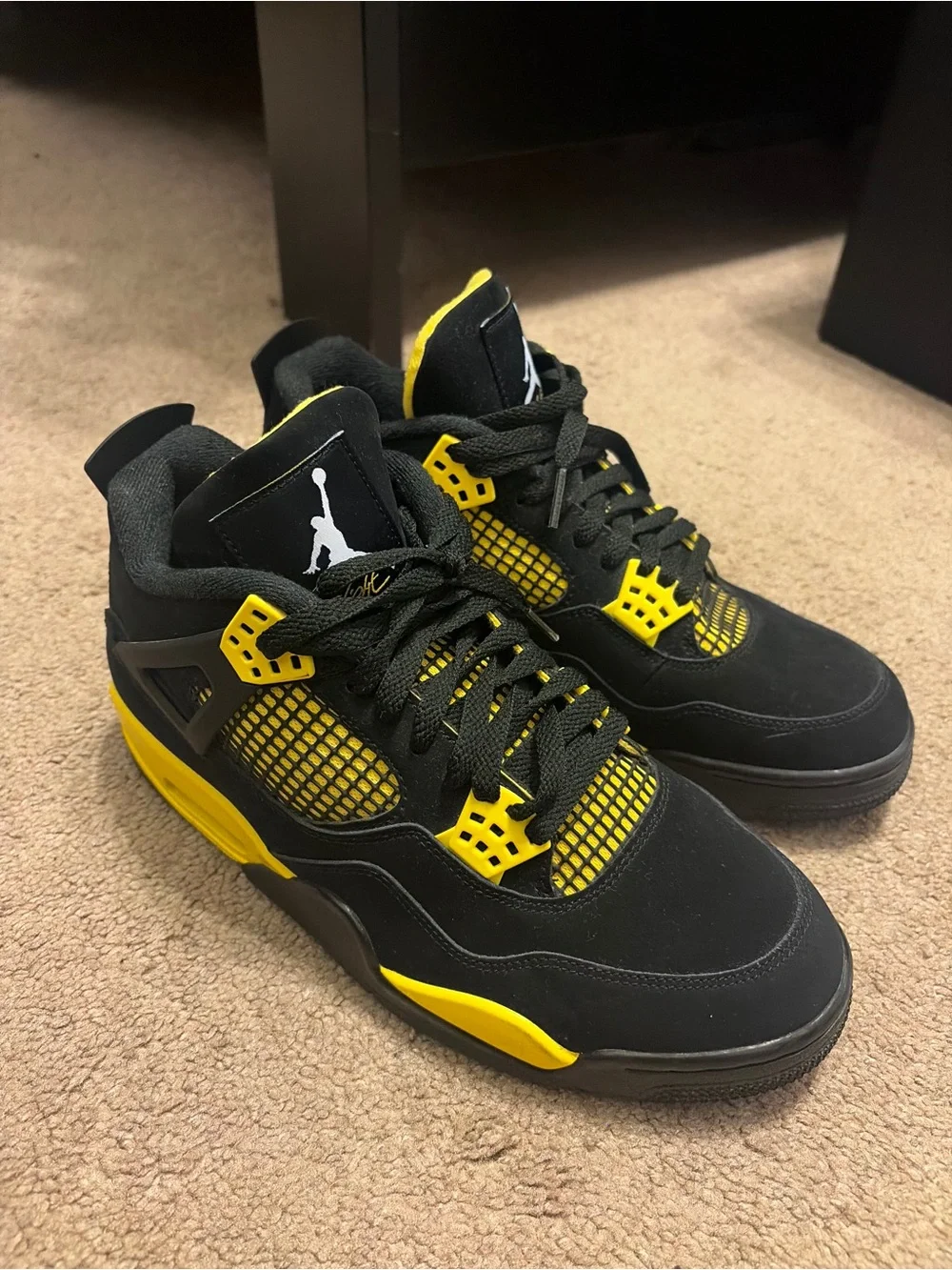 Jordan Men’s Black and Yellow Retro Basketball Sneakers